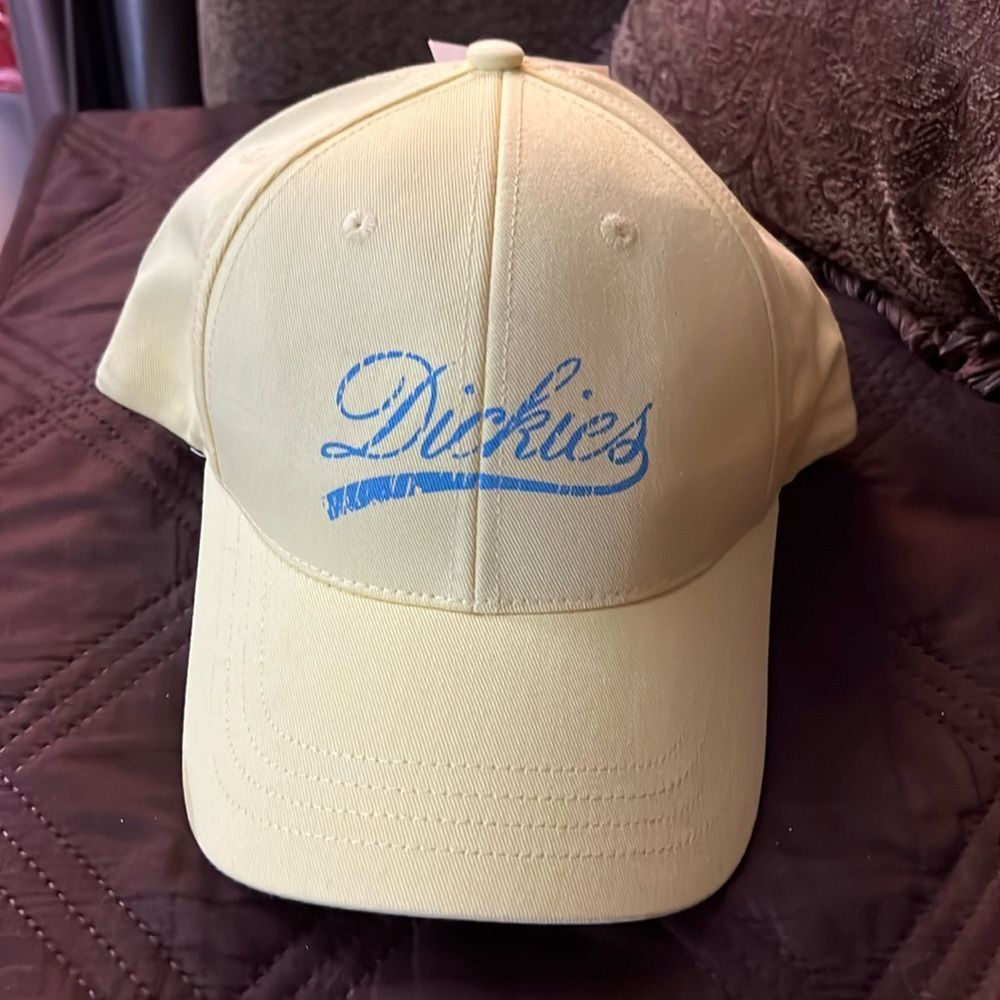 Dickies Woman’s yellow Baseball Hat 100% cotton